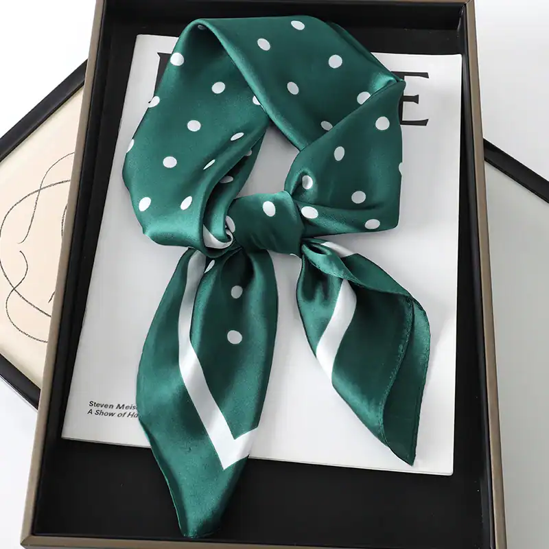 foulard en soie vert