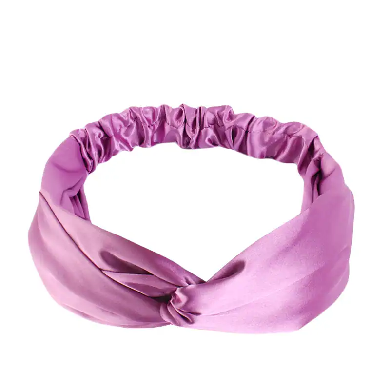 Bandeau chic en satin mauve clair