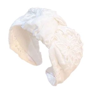 Serre-tête blanc broderie élégant