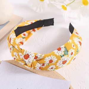 accessoire floral jaune