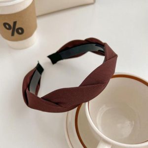 bandeau torsadé brun élégant